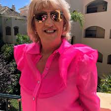 Does anyone know Teresa Kehoe, she left her public services card in the  Card Factory shop. Thanks !