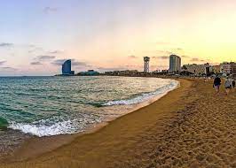 If you want to journey outside of the city, hop aboard a. Segeln Baden Cocktails Und Fkk Der Strand Von Barcelona