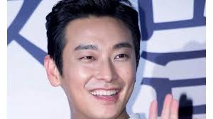 Joo Ji-Hoon Bermain Drama Romantis dan Membagi Detailnya dalam 'Love