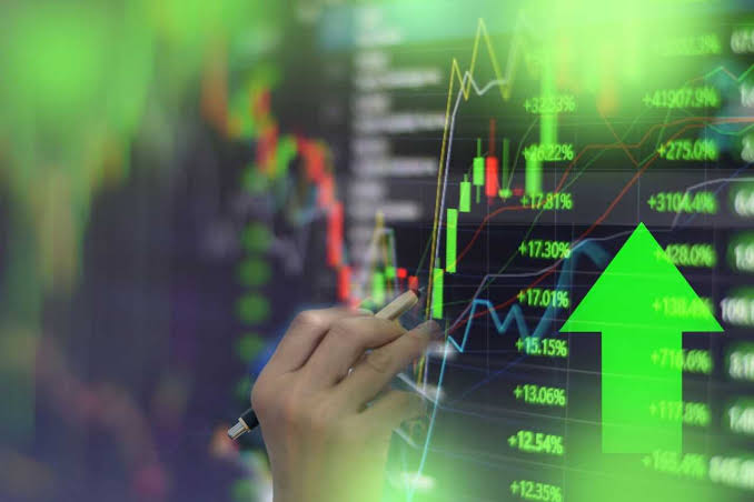 As 5 maiores altas e as 5 maiores baixas do Ibovespa no mês de abril