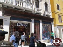 The Disney Store In Venice Italy Guest Pictures The Geek S Blog Disneygeek Com Ho acquistato diverse volte su disney store senza mai avere problemi.
