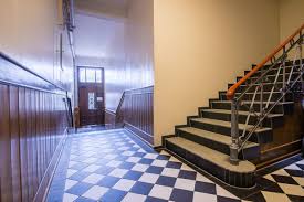 Entspricht die treppenhaus verfügung fliese dem qualitätslevel, die ich als käufer in diesem fragen preisbereich erwarte? Treppenhaussanierung Altbau Fvg Fliesen