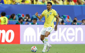 Danilo supera desconfiança na Copa do Mundo e se torna peça-chave da Seleção