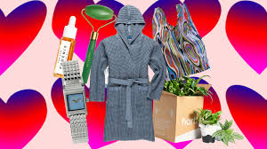 Our mother's day gift guide includes potential presents across multiple price points, from practical all of these products will arrive before mother's day. 57 Best Mother S Day Gift Ideas For Your Wife Mom Sister And Partner In 2021 Gq
