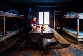 Services of Sirkka | Joulukuista tunnelmaa Suurijärven autiotuvalla.