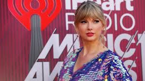 Downloadlagu gratis, gudang lagu baru download mp3 indonesia 2019 lagu mp3 gratis, lagu barat terbaik. Duet Dengan Brendon Urie Taylor Swift Rilis Lagu Baru