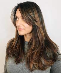 Here are trendy ideas for wavy and straight, shaggy and sleek, balayage and ombre long hairstyles with layers and bangs. 50 Prettiest Long Layered Haircuts With Bangs For 2021 Hair Adviser