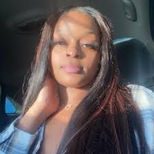 Rochelle Billingsley's Instagram, Twitter & Facebook