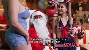 SANTA GIVING AWAY MOMENTS OF HAPPINESS THIS CHRISTMAS - XNXX.COM