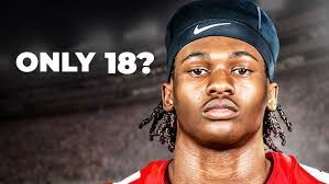 Angelo Smith's Instagram, Twitter & Facebook