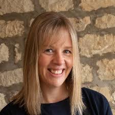 Penelope Henderson's Instagram, Twitter & Facebook