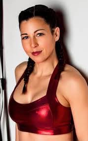 Michelle Shank's Instagram, Twitter & Facebook