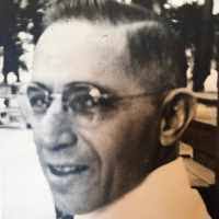 Joseph Plott's Instagram, Twitter & Facebook