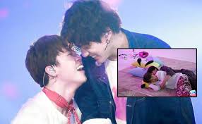 Run bts 2020 jungkook version photocard set 9pcs : Bts S Jimin And Jungkook Take Internet By Storm With This Jikook Moment