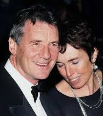 Bruce Grogan's Instagram, Twitter & Facebook