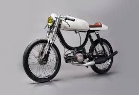 The Automator Puch Magnum Return Of The Cafe Racers Cafe Racer Bikes Custom Moped Moped
