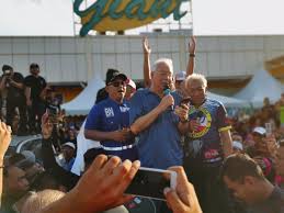 The sandakan parliament by election results provided a much needed morale booster to pakatan harapan ph after 3 successive by election defeats in cameron highlands parliament semenyih state and rantau state. Amir Yusof On Twitter Bossku Has Arrived Former Malaysian Prime Minister Najib Razak Mobbed By Hundreds As He Campaigns Against Pakatan Harapan For The Sandakan By Election Https T Co 35hayfokt7