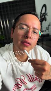 Tatuaje sobre el balance: diseño disponible