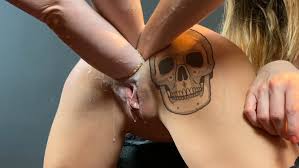 Brutal Fisting: three arms → one hole - ThisVid.com