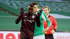 In 2012 he joined the academy of black mountain sport, an initiative chaired by nicolas anelka. Matchwinner In Bremen Wamangituka Provoziert Den Gegner Web De