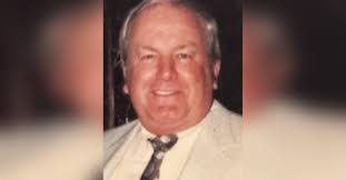 Robert Calhoon's Instagram, Twitter & Facebook