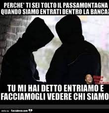 È più una canzone per bambini, ma anche se le battute non sono delle migliori è molto divertente :)guardate :) Vaccata Pubblicata Da Johndoe Facciabuco Com