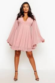 Plus Dobby Chiffon Wide Sleeve Skater Dress Boohoo In 2020 Plus Size Dresses Boohoo Dresses Curve Dresses