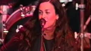 Listen to all i really want by alanis morissette, 114,380 shazams, featuring on '90s hits essentials, and '90s alternative essentials apple music playlists. All I Really Want Von Alanis Morissette Laut De Song