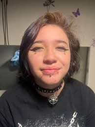 Just got my daughters nose pierced today and it was such a great experience  for her she was nervous and he made her feel at ease would recommend to my  friends |