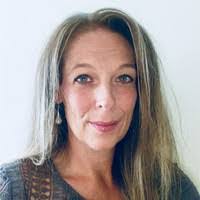 Debra Hoover's Instagram, Twitter & Facebook