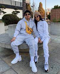 Calm But Heavy Top 3 Lazy Looks For The Fall Season Men Women Matching Couple Outfits Cute Couple Outfits Couple Outfits