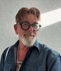 Styling my new @hermanos__couture shirt for office outfit #officeoutfit  #officestyle #businessoutfit #mensfashion #menswear #mensstyle #menstyle  #frogger_for_fashion