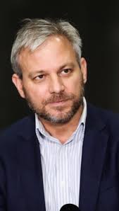 True to his word, Brett made an encore appearance