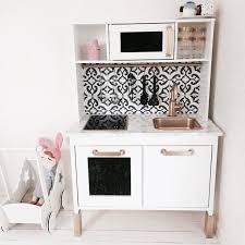Du canapé, au dressing en passant par un lit douillet ikea reprend aussi vos ampoules, vos piles liste nom meuble ikea. Mommo Design Painting Ikea Furniture Ikea Kids Kitchen Ikea Play Kitchen Ikea Kids