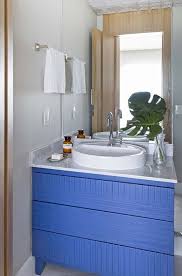 Azul Royal Saiba Como Usar Na Decoracao 83 Inspiracoes Banheiros Modernos Decoracao E Ideias De Decoracao