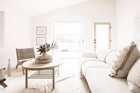 This living room is the perfect example of elegant yet buoyant living space. 20 Best Minimalist Living Rooms For Streamlined Design
