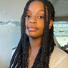 We're #GoucherProud to highlight Gayle V. Economos '76, the recipient of  the 2025 Elizabeth Statuta Baker '70 Public Service Award! Gayle blazed a  trail as the first to graduate Goucher with a