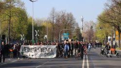 Arrêtons l'homophobie remix by jean_fr2010; Demo Gegen Homophobie Neustadt Gefluster