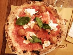 Es ist nicht der erste pizzateig hier im plötzblog, aber einer, der sich sehr einfach herstellen und bevorraten lässt. Pizza Della Nonna Picture Of Cammafa Turin Tripadvisor