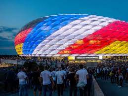 Buy and sell uefa euro 2020 tickets and all other soccer tickets at stubhub. Munchen Bleibt 2021 Spielort Der Uefa Euro 2020