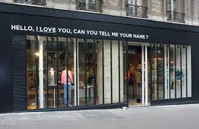 Browse our collection of leon & harper dresses, shirts. Leon Harper Se Donne Une Vitrine Boulevard Beaumarchais Actualite Distribution 323611