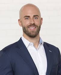 Alex Mager's Instagram, Twitter & Facebook