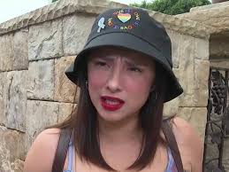 "Nos sexualizaba desde muy chicas": protesta contra Naasón Joaquín García  en Los Ángeles