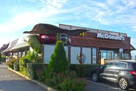 Le Mcdonald S De Viry Noureuil Zone Commerciale D Auchan Entre Tergnier Et Chauny Aisne Picardie Miam Zone Commerciale Commercial Auchan