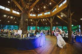 Fernstone Retreat Western Pennsylvania Rustic Wedding Venue Near Pittsburgh Pa Pittsburgh Wedding Venues Rustic Wedding Venues Wedding Venues