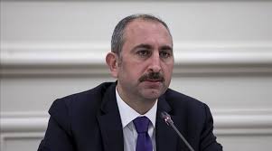 En taze video ve görsellere; Adalet Bakani Gul Un Annesi Hayatini Kaybetti