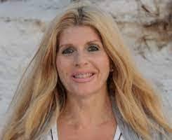 Andrea Schaap's Instagram, Twitter & Facebook