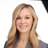 Nadine Murray's Instagram, Twitter & Facebook