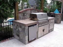 Pin By Sandy Burton On Outdoor Ideas Outdoor Kitchen Design Outdoor Kitchen Small Outdoor Kitchens