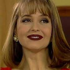 Gabriela spanic ha estado fuera de las pantallas desde que terminó su contrato con tv azteca en las telenovelas la otra cara del alma y una participación especial en siempre tuya, acapulco. Como Muere Paola Bracho En La Usurpadora Gabriela Spanic Fama Mag